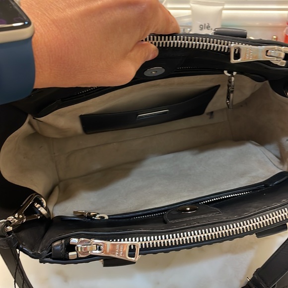 Prada (authentic) city calf double zip tote - Picture 6 of 11